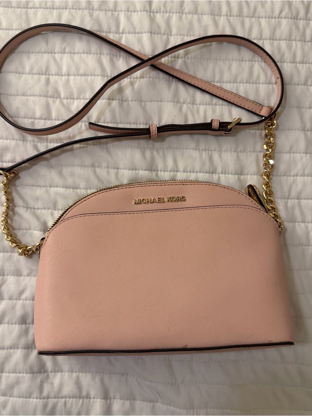 MICHAEL KORS Blush Pink Saffiano Crossbody with Gold Chain